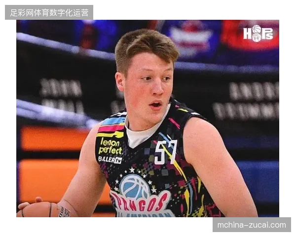 KonKnueppel以破纪录的273记三分改写历史,其无球跑动为黄蜂队提供了关键战术价值 KonKnueppel以破纪录的273记三分改写历史,其无球跑动为黄蜂队提供了关键战术价值